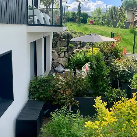 아파트 Joli T2 3* 40 M2 Avec Parking Et Terrasse