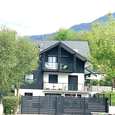 Joli T2 3* 40 M2 Avec Parking Et Terrasse *