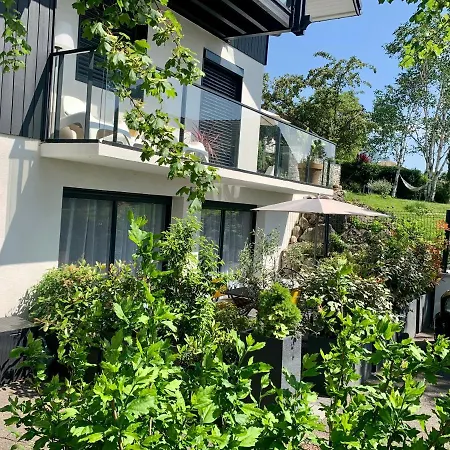 Joli T2 3* 40 M2 Avec Parking Et Terrasse *