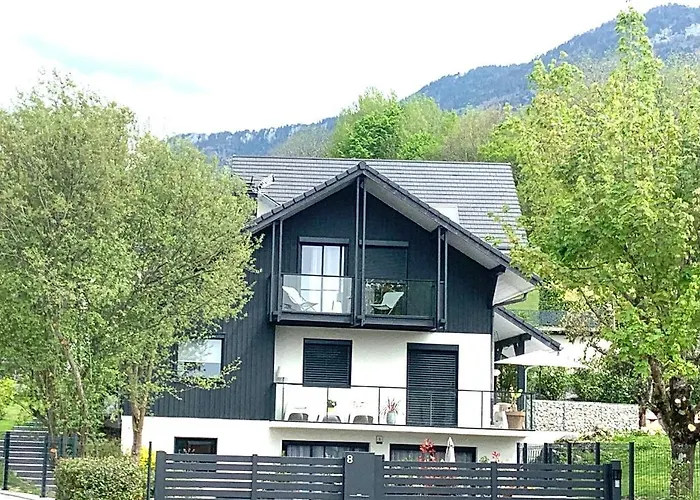 Joli T2 3* 40 M2 Avec Parking Et Terrasse *