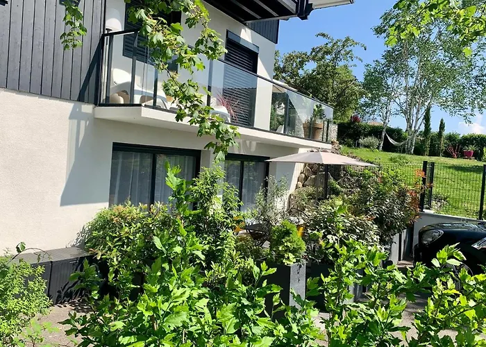 Joli T2 3* 40 M2 Avec Parking Et Terrasse *